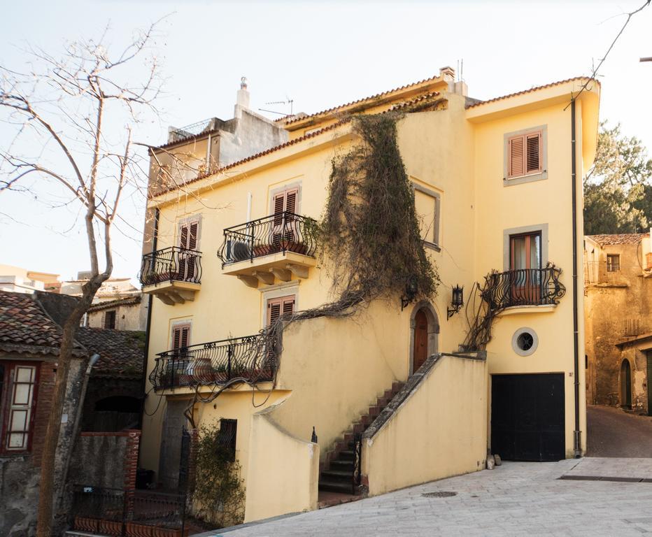 The Clock Houses Borgo Gallodoro 레토이아니 외부 사진
