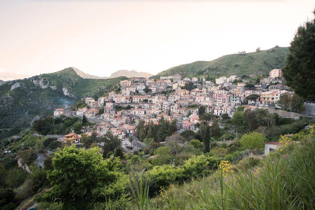 The Clock Houses Borgo Gallodoro 레토이아니 외부 사진